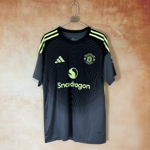 1training Manchester United 25/26 TRAINING FAN VERSION