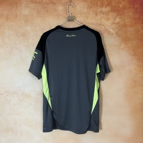 2training Manchester United 25/26 TRAINING FAN VERSION