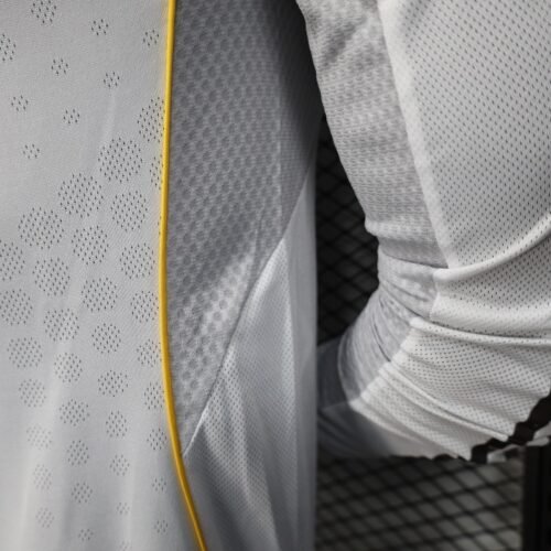 6LONGPLAYEUR Real Madrid 25/26 HOME MANCHE LONGUE PLAYER VERSION