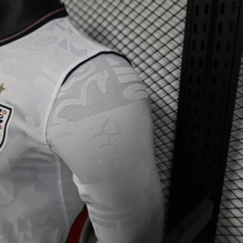 Angleterre 26/27 HOME MANCHE LONGUE PLAYER VERSION