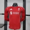 1LONGPLAYEUR Liverpool 25/26 HOME MANCHE LONGUE PLAYER VERSION